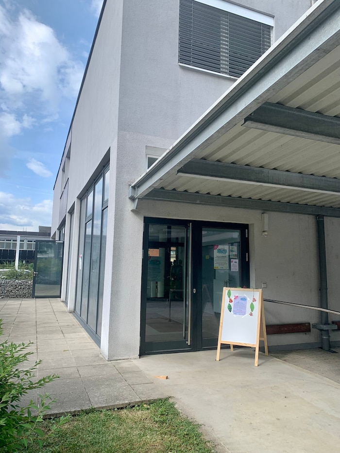 Hilfesuchende können im Gemeindezentrum Fischl zu einem persönlichen Beratungsgespräch zu ...