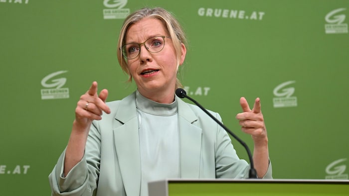 Grüne Ex-Ministerin Leonore Gewessler: Schaden durch Stopptasten-Politik. Sie wird dennoch dafür ...