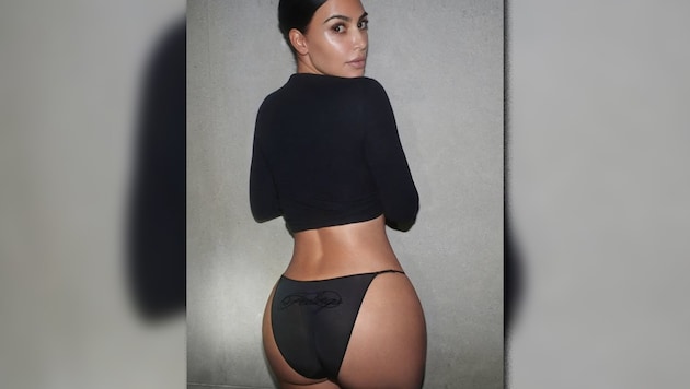 Kim Kardashian lässt auf Instagram gerade sehr tief blicken ...