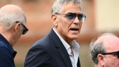 George Clooney war nach Venedig gekommen, um seinen Film „Jay Kelly“ vorzustellen. Beim großen ...