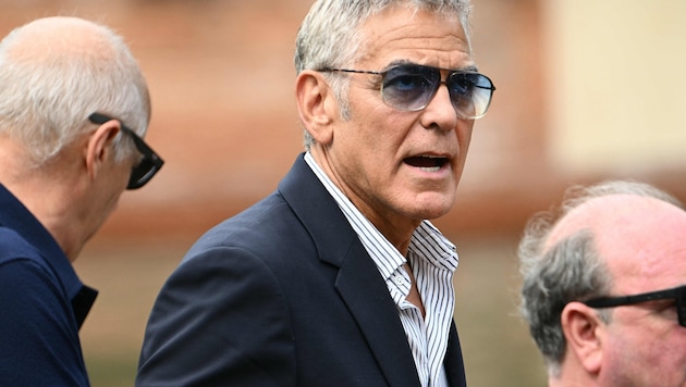 George Clooney war nach Venedig gekommen, um seinen Film „Jay Kelly“ vorzustellen. Beim großen ...