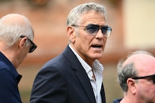 George Clooney war nach Venedig gekommen, um seinen Film „Jay Kelly“ vorzustellen. Beim großen ...