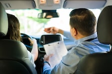 Ein Landesbeamter in Vorarlberg soll dafür gesorgt haben, dass sich Justizmitarbeiter und ...