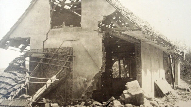 Ein im Abwehrkampf zerschossenes Gehöft in Unterkärnten.