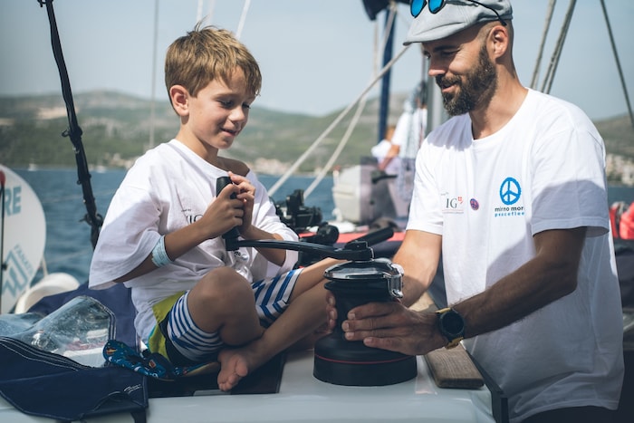 Skipper Christoph Plessl aus Wien verbringt mit sozial benachteiligten Kindern sowie ...
