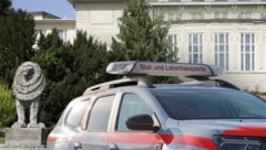 Klinik Penzing: Hier raste der berauschte Angeklagte mit einem Bluttransportauto (Symbolbild) ...