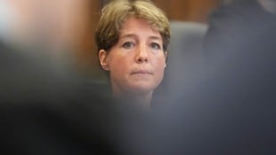 Wegen der Entführung ihrer Kinder sitzt Christina Block auf der Anklagebank. Ein Mitangeklagter ...