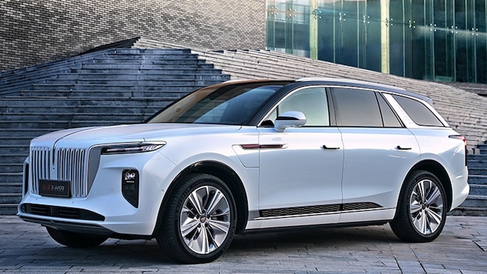 Fahrzeuge von Hongqi erkennt man leicht an ihrem majestätischen Auftritt.