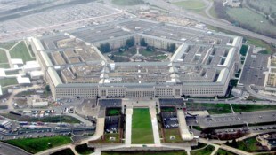 Im Pentagon arbeitet man offenbar an täuschend echten Deepfake-Internetnutzern.