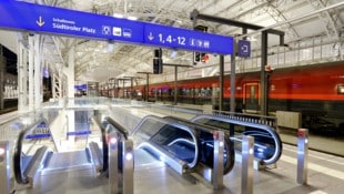 In einem Gepäckschließfach ist das Kind eingesperrt gewesen. 