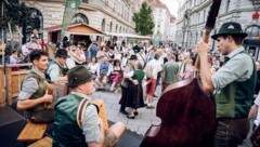 Beim Aufsteirern 2025 wird es nun doch eine Hütte des LGBTQ-Vereins RosaLila PantherInnen geben