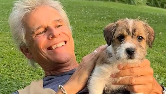 Thomas Brezina ist stolzer zweifacher Hundepapa: Zu Rüde „Joppy“ zog jetzt Welpen-Hündin „Jippy“ ...