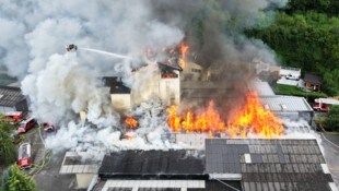 Die Firma in Mattighofen stand in Vollbrand.