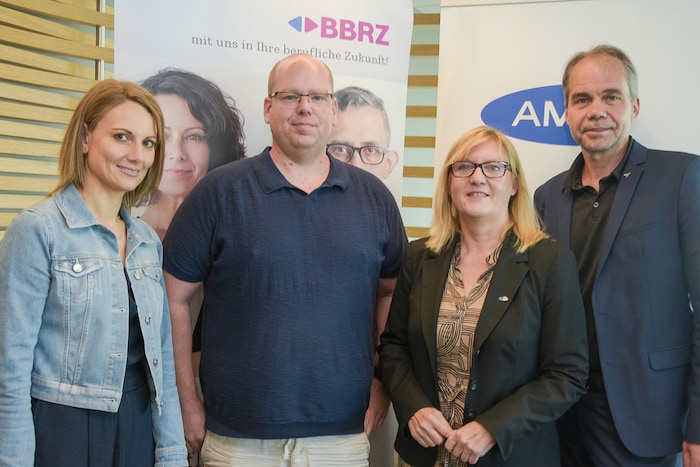 Doris Stübegger, Trainerin im BBRZ Wiener Neustadt, Alexander Goger, Teilnehmende am AMS ...