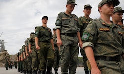 Die so hohe Anzahl an Soldaten könnte ein Anzeichen für einen großangelegten Angriff der Russen ...