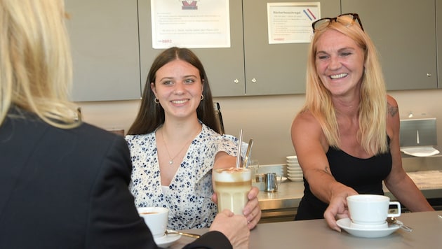 Sabrina Domin und Natascha Knoll mussten ihren Beruf als Friseurinnen aufgeben. Demnächst ...