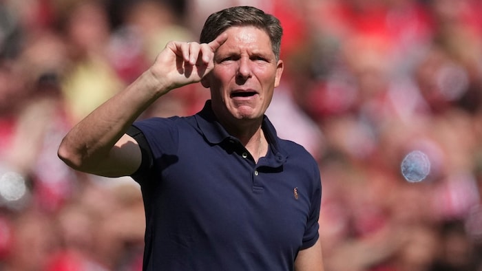 Oliver Glasner hat derzeit einen Machtkampf bei Crystal Palace zu bestreiten.