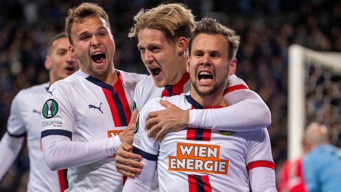 Der Göfner Noah Bischof will auch in Zukunft bei Rapid jubeln.