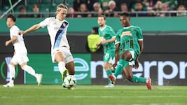 Der SK Rapid verhandelt mit Tobias Gulliksen (l.)