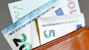 Immer mehr Menschen in Österreich müssen immer tiefer ins Börserl greifen, selbst billigste ...