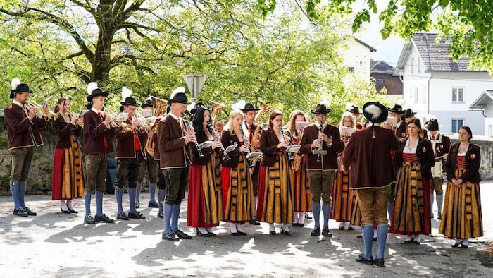 Musiker wurden zu Ersthelfer bei einem schweren Motorradunfall.