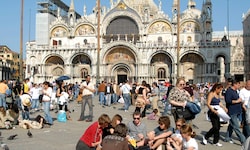 Für viele Urlauber auf dieser Welt ist Venedig eine absolute Traumdestination – die Einwohner ...