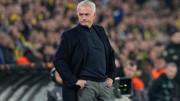 Jose Mourinho ist nicht mehr Trainer von Fenerbahce Istanbul.