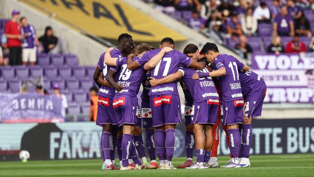 Am Sonntag gegen Altach gefragt: Violetter Zusammenhalt und drei Punkte.