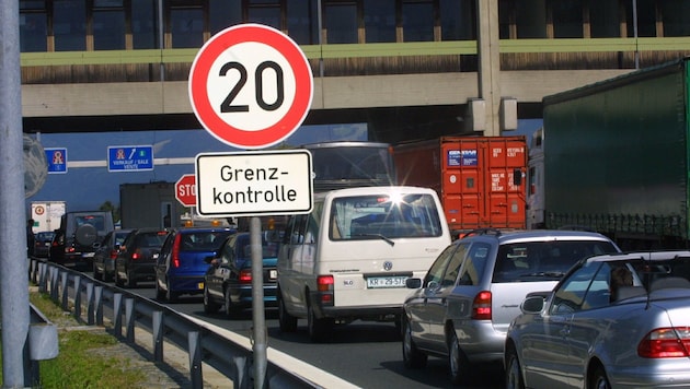 Das markante Grenzgebäude am Walserberg in Salzburg ist seit 2003 Geschichte.