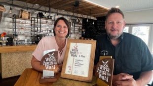 Trophäensammlung im Gastronomen-Hause Melcher.