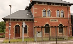 An diesem Bahnhof wurde die 16-Jährige ermordet.