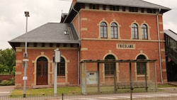 Auf diesem Bahnhof kam die 16-Jährige zu Tode.