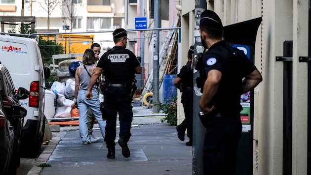 Französischen Polizisten gingen unverhofft zwei Gauner ins Netz, die mit Schmuck im Wert von ...