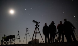 Am Sonntag hat man die seltene Chance, eine totale Mondfinsternis zu beobachten.