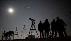 Am Sonntag hat man die seltene Chance, eine totale Mondfinsternis zu beobachten.