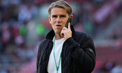 Bayern-Sportdirektor Christoph Freund hat aktuell einiges zu tun. 