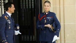 Kronprinzessin Leonor in Uniform bei ihrem Antritt in der Luftwaffenakademie in San Javier 