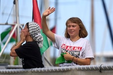 Greta Thunberg stach mit der Gaza-Hilfsflotte am Sonntagabend in See. Am Montag drehte man ...