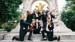 Zwischen Walzer und Swing mit einem Augenzwinkern: Mnozil Brass geigen im Konzerthaus auf.
