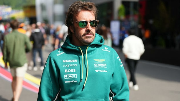 Gar nicht happy: Aston-Martin-Pilot Fernando Alonso