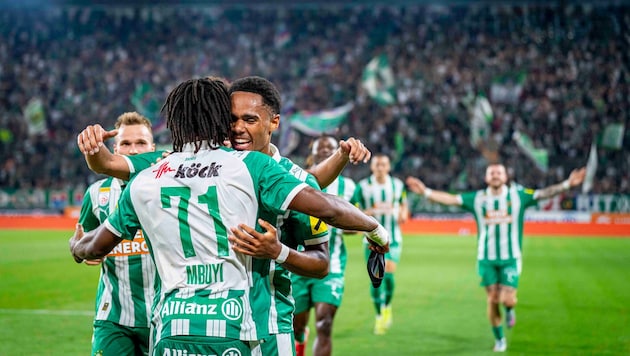 Bei Rapid läuft es gerade richtig gut. Vergangenen Donnerstag gab es den Aufstieg in die ...