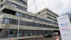 Nahe der Christian Doppler-Klinik gab es einen schweren Unfall. 