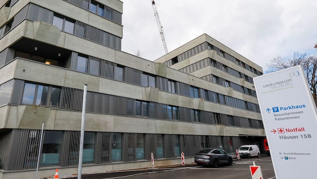 Nahe der Christian Doppler-Klinik gab es einen schweren Unfall.