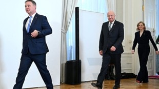 Der Aufschwung gelingt nicht. Die Bundesregierung gerät immer stärker unter Druck.