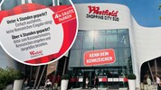 Ab der 5. Stunde zahlt man in der Westfield Shopping City Süd 2,50 Euro pro Stunde fürs ...