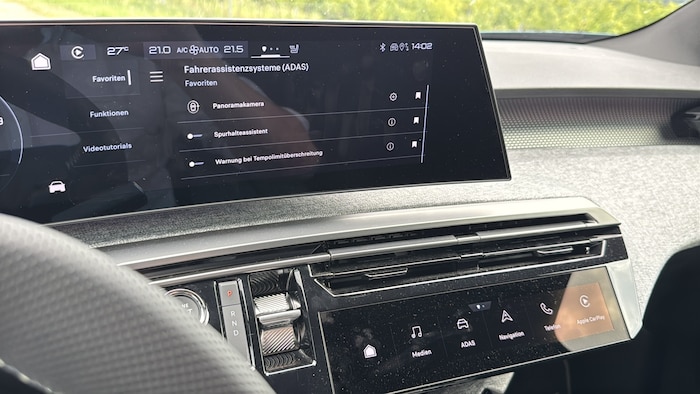 Auf den iToggles kann man sich auch die Übersicht der Assistenzsysteme abspeichern, um relativ ...