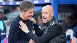 Oliver Glasner und Erik ten Hag (r.) kennen das schnelllebige Fußballgeschäft nur zu gut.