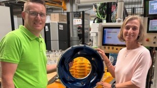 Zusammen: Gießerei-Leiter Johannes Prinz und Geschäftsführerin Claudia Steininger