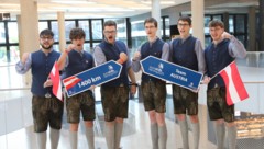 Tarik, David, Raphael, Stefan, Tobias und Markus (v.l.n.r.) vertreten die Bundeshauptstadt bei ...