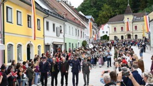 Schon der Umzug des 632. Bleiburger Wiesenmarkt war gut besucht.